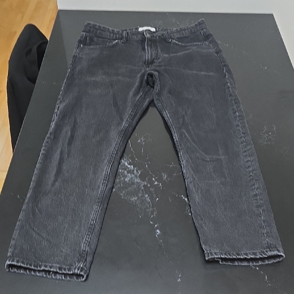 Dark Gray Tapered Jeans – Like New